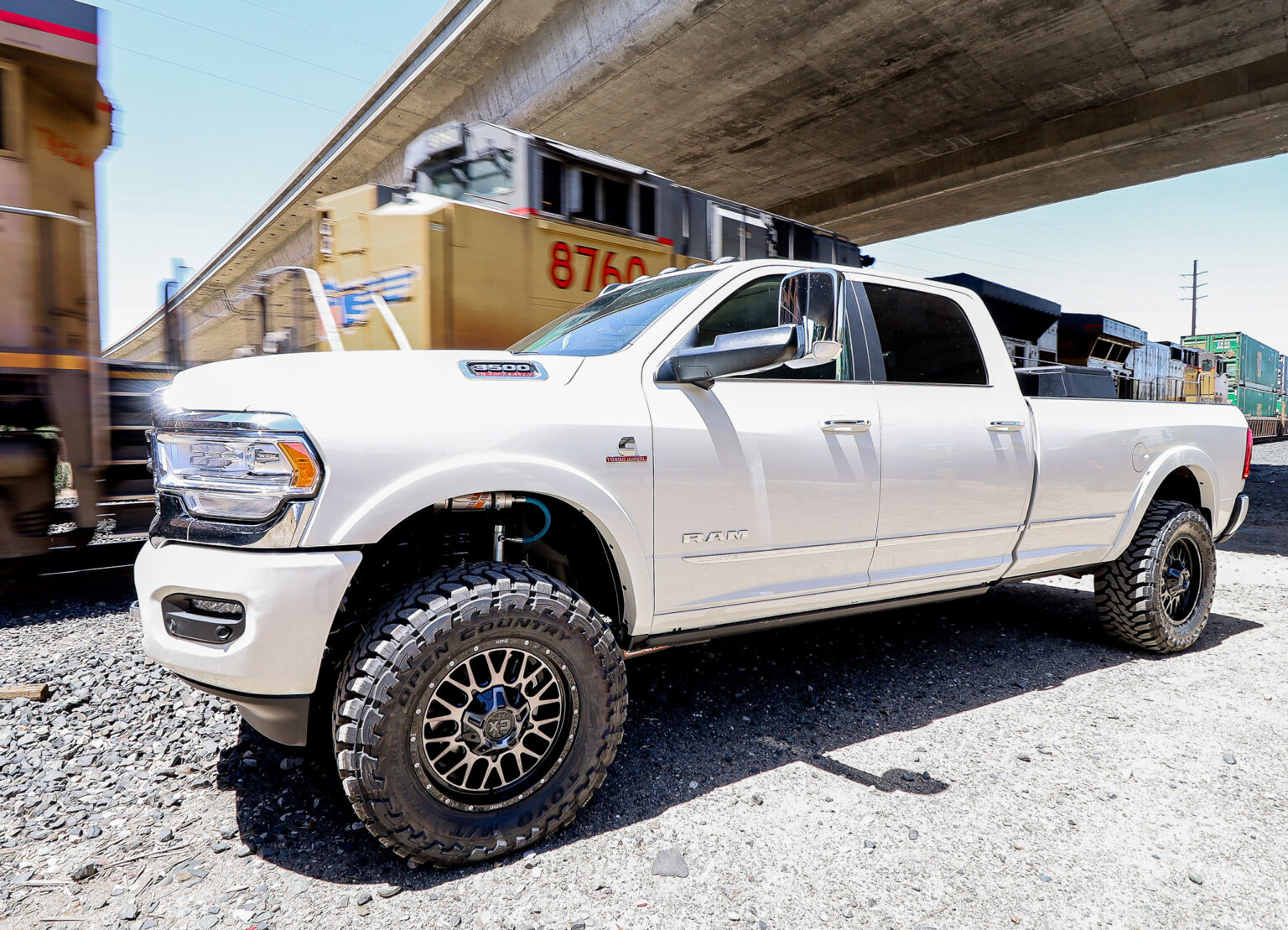 Gallery California Truck Specialties